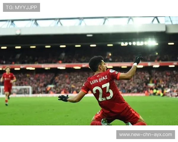 利物浦边路冲击力爆发，迪亚斯反扣变向连晃两人