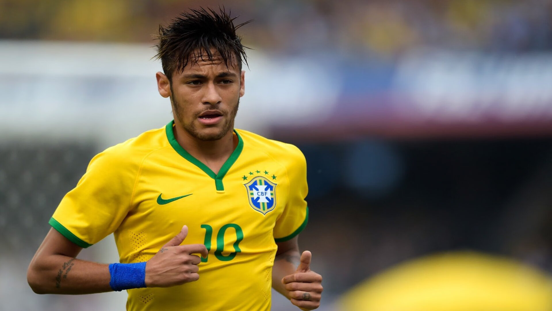 英超青训引入虚拟现实技术提升球员战术理解力，英超青训球员定义